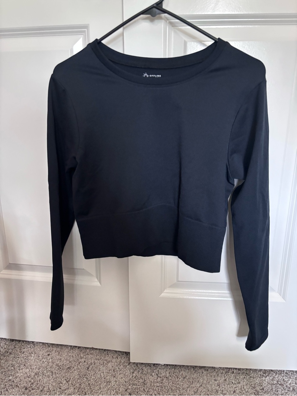 Black Long-Sleeve Cropped Top - Offline by Aerie